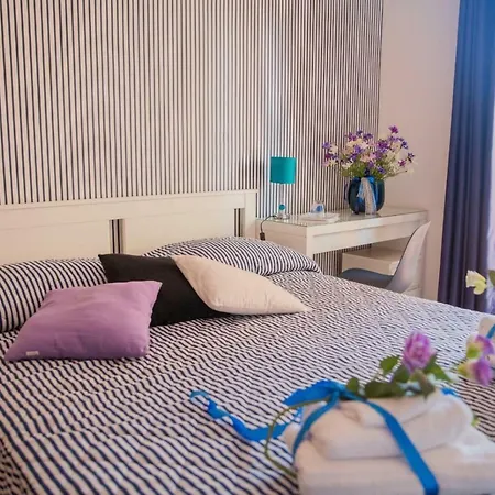 Πανσιόν Stella Di Mare - Via Amendola *